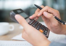 Simplification des démarches fiscales et alertes de produits de consommation non alimentaires